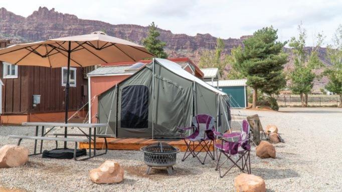 Funstays Glamping Setup Tent In Rv Park #4 Ok-T4 Moab Buitenkant foto